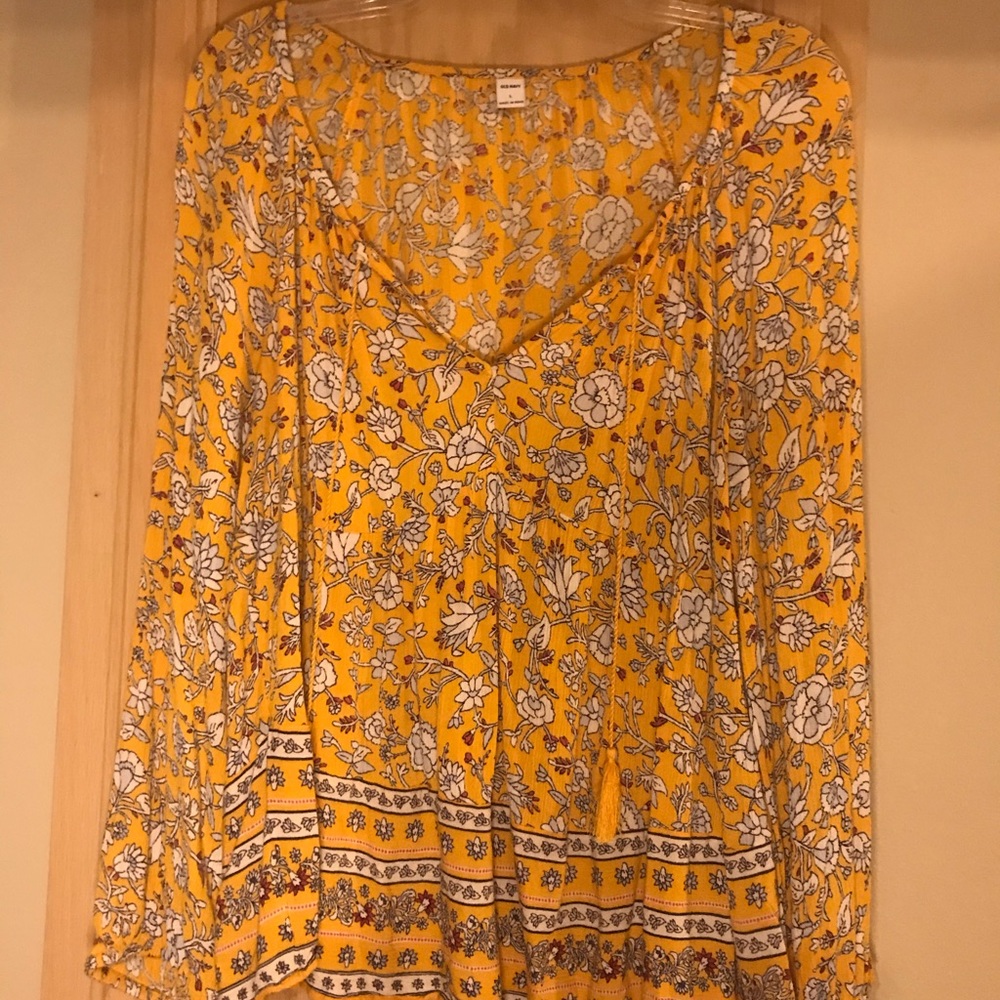 Old Navy Flowy Yellow Floral Top